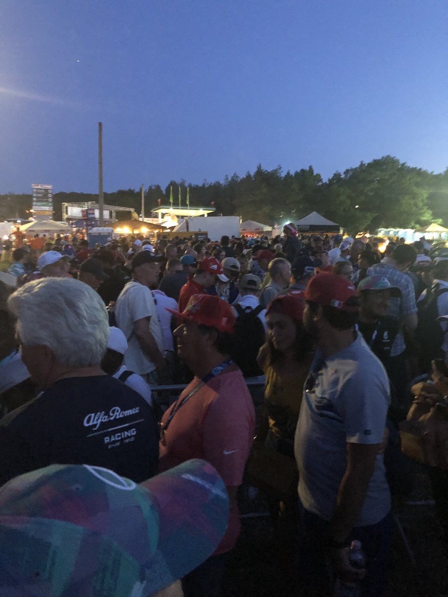 BeardyBeerBoy1's tweet photo. @HungaroringF1  - how can so many people wanting to get into a taxi not manage to get into all the taxis wanting to take people away #f1 #HungarianGP #stupidity #queue https://t.co/v0obwlH5LB