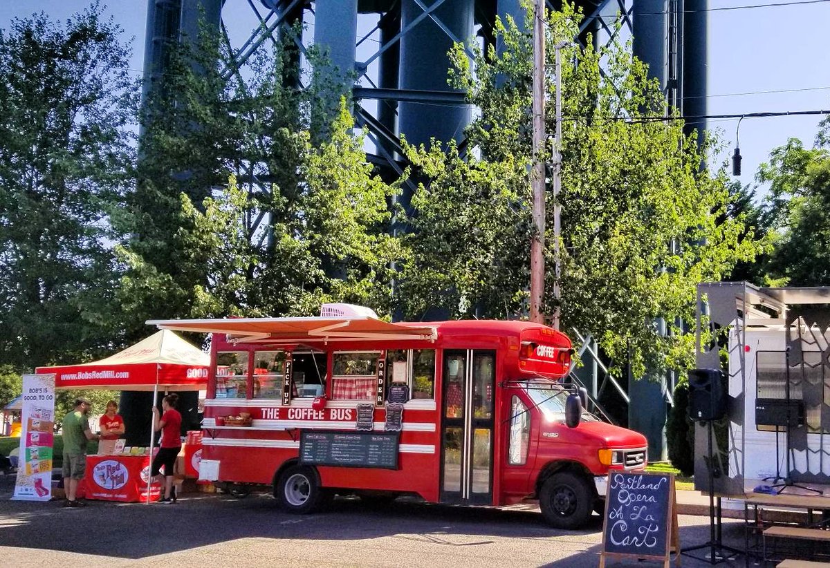 We are the water tower park today for Carefree Sundays! Stop by and say hi, we are here till 4!
.
.
.
#carefreesundays #travelingcafe #thecoffeebusladies #icedcoffee #milwaukie #watertowerpark #PDX