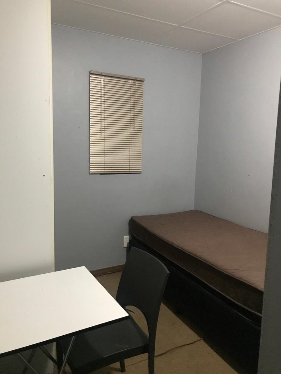 Trippy_live's tweet photo. Looking for an affordable, safe place to rent in Auckland Park. Hmup. Fully furnished and waiting for you to settle in it๐ฅ
#uplek https://t.co/qN0QmbR5nr