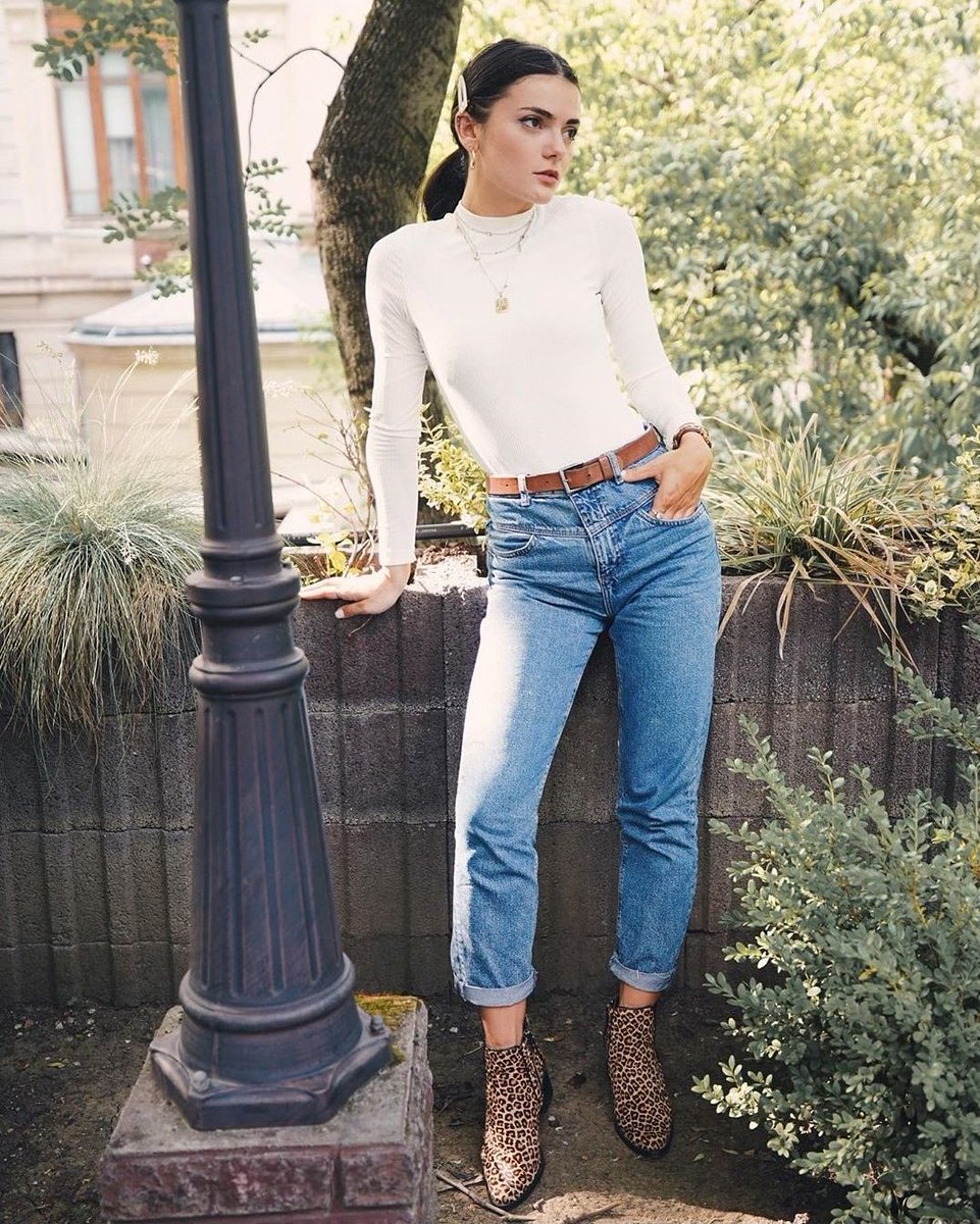 Here's to those key pieces that last forever, the fail-safe core items that allow your wardrobe personal signature and freedom.
May we never be without them💁🏼‍♀️ <a href="/we_are_cara/">cara</a> A new season is coming! @adaapop🌿🧡 back in kick-ass #CARA blair booties for #Autumn19 👊 #reusablefashion