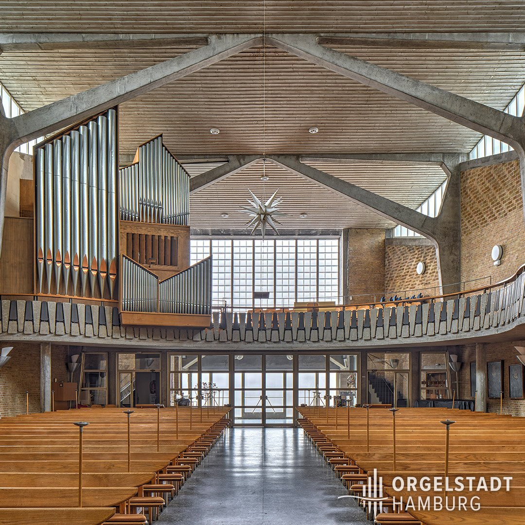 orgelstadthh's tweet photo. Orgel (1) in der Dreifaltigkeitskirche (Hamm):
Erbauer: Kemper/Lötzerich
Baujahr: 1959/1983
Registeranzahl: 26
Werke: 3 Manuale und Pedal

https://t.co/bfMukA0OX5
Foto: Alexander Voss  

#orgel #orgeljahr #hamburg #orgue #organe #organ #orgelmusik #organist #hamm #hamburghamm https://t.co/upBAuKsldT