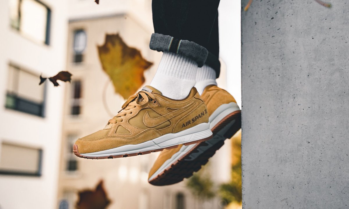 waarschijnlijk Politiebureau Garantie Kicks Deals Canada on Twitter: "Get ready for the upcoming change of  seasons with this great "Wheat" colourway of the classic Nike Air Span II  Premium that can now be had from