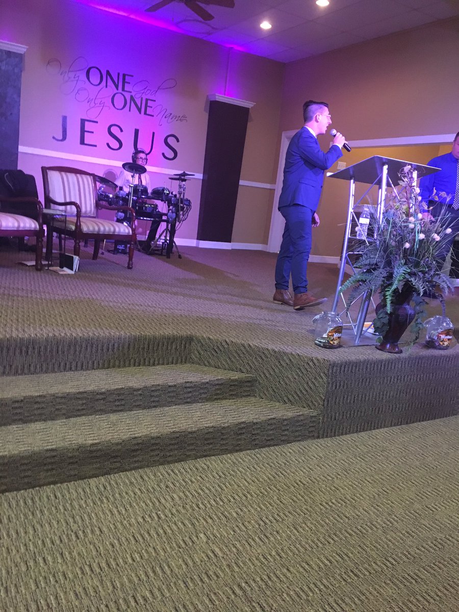 pfuller99's tweet photo. Breakthrough service @thepowt today as people exercised spiritual authority! Thankful for @DevinFuller01 for leading us to the throne room during worship! https://t.co/OZbVtA9USo