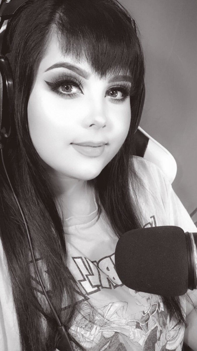 SukiYuuhi's tweet photo. Iβm trying out #dlive today! Click this link and come hangout π
https://t.co/aTTOMRGWCn #gaming #streamer #spooped https://t.co/CxyAxlRPLb