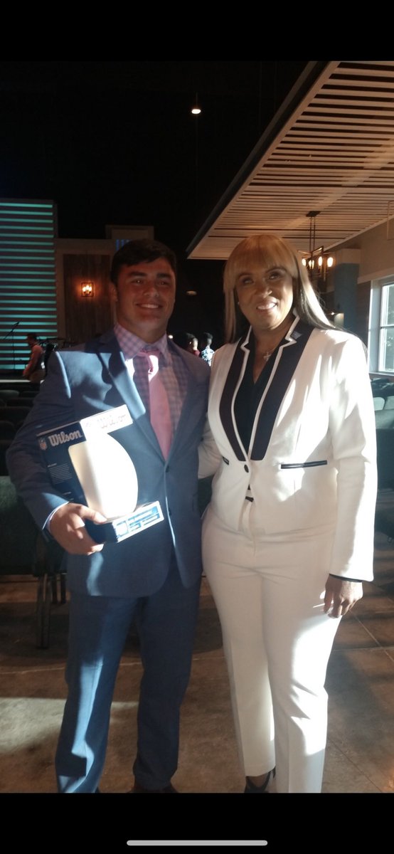 TkKocak7's tweet photo. Had a great time at the @CS2SA symposium. It is such a blessing being in this program and very glad to be awarded the community service award. @_chantzler @JalenRivers01 @awt_26 @ShaneCalhoun19 @Coach_Springs @coachwolfe16 @FIHSFOOTBALL #hopkinswatsonchallenge https://t.co/d6OZwgnD1G