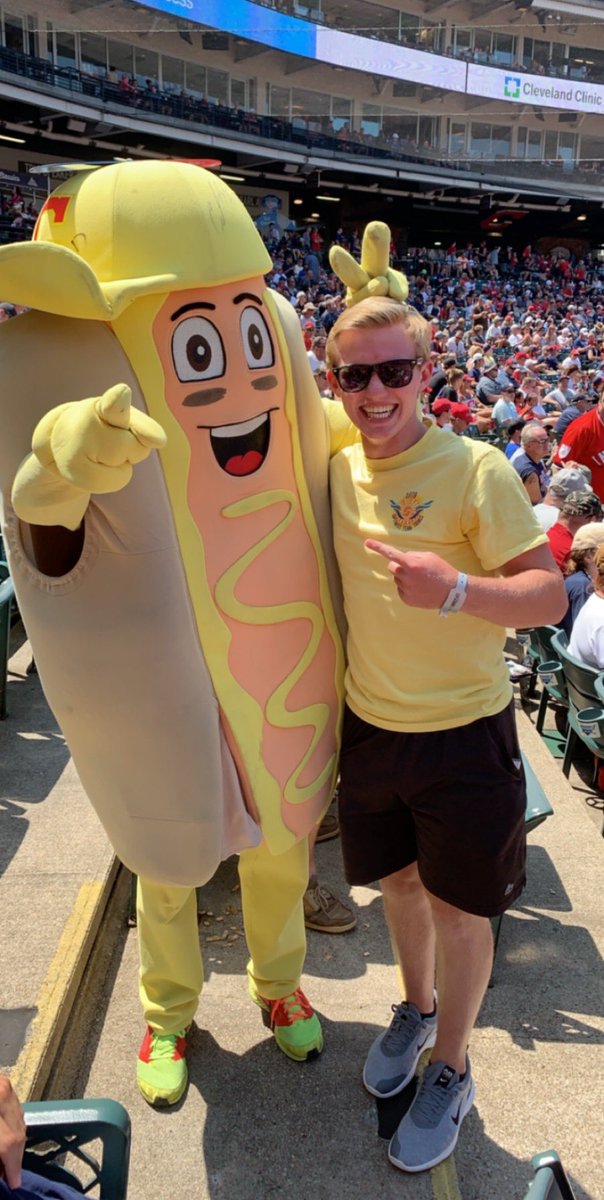 twins separated at birth #TribeTown