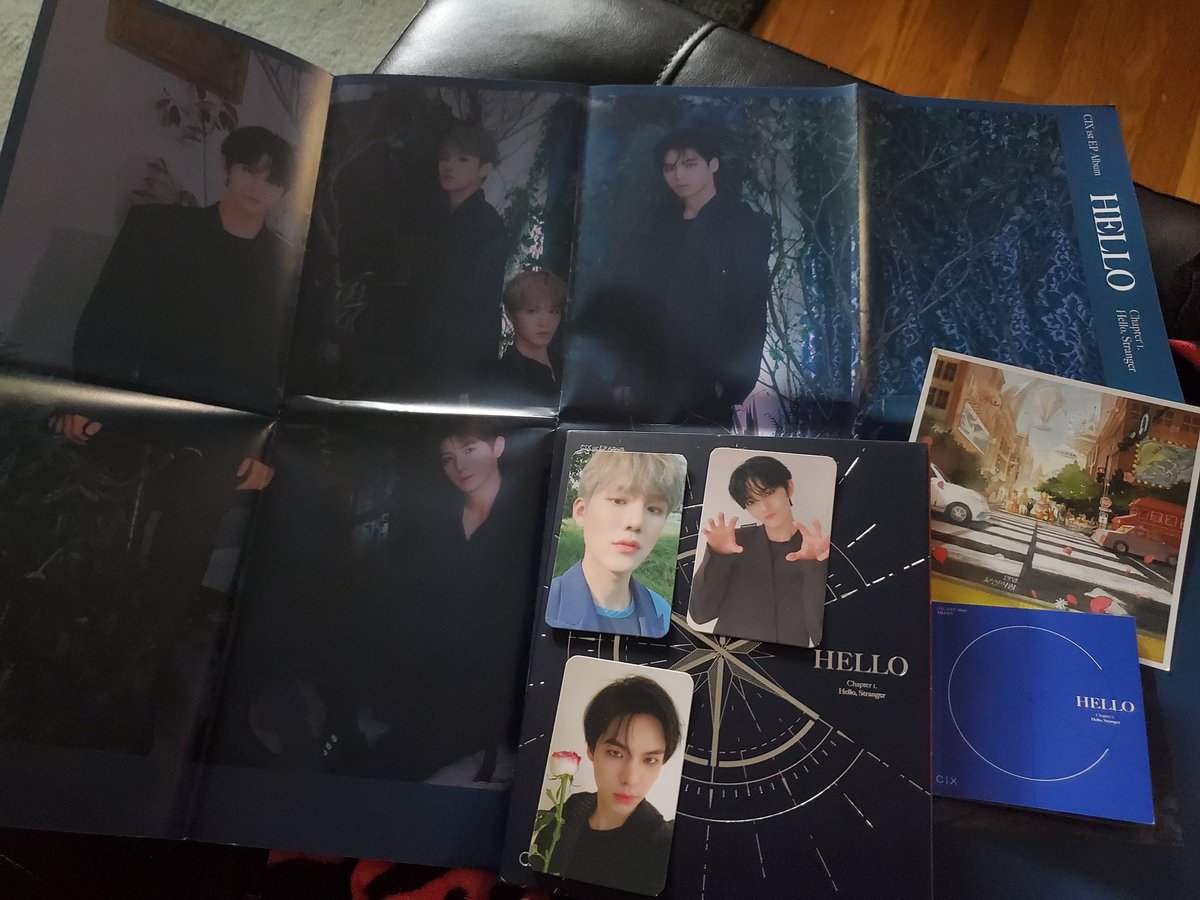 kpopmultitrash's tweet photo. I got my CIX album in (1 of 4...whoops) #CIX #HelloStranger #StrangerVersion @CIX_Official https://t.co/FKQBgN78gm