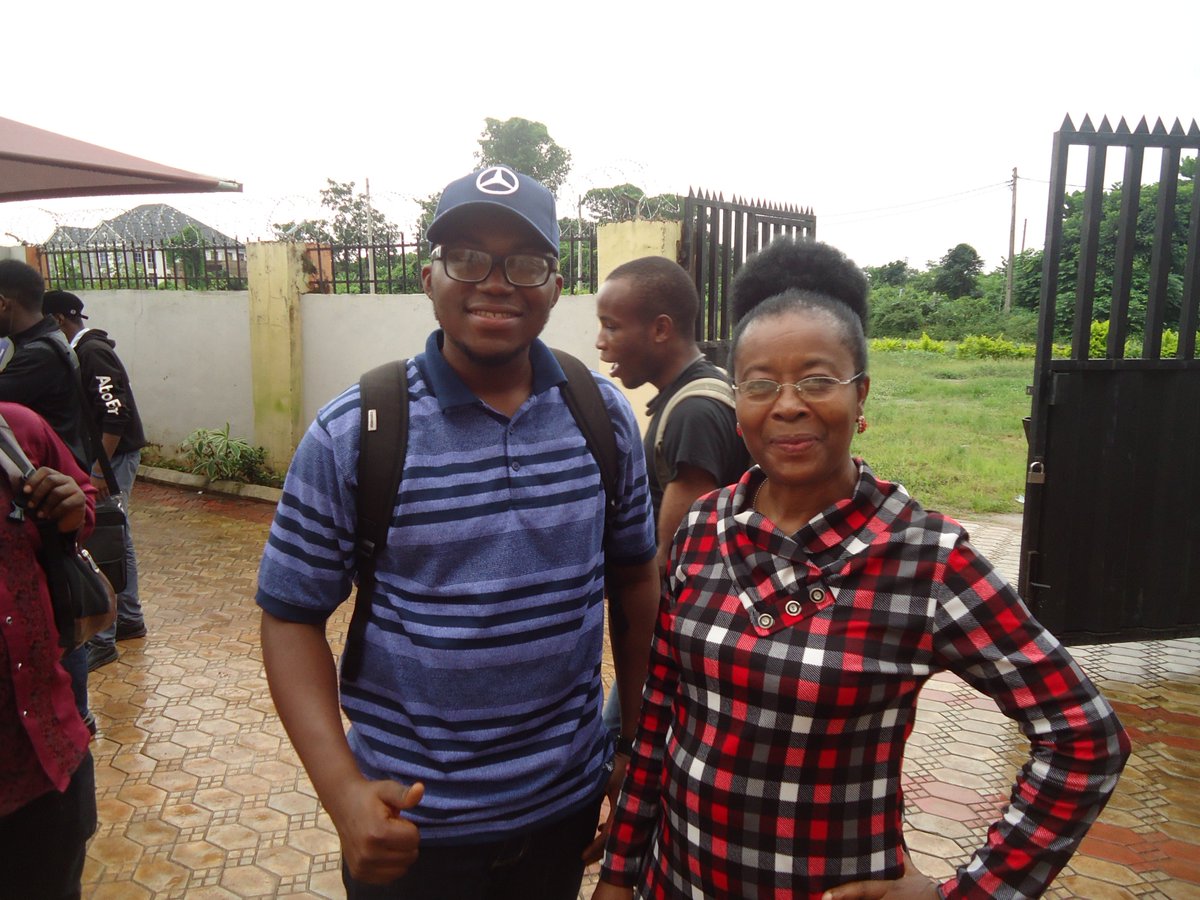 JAniagolu's tweet photo. Coding Mentor and Mentee in Andela Learning Community.
#ALC_4.0; #ALC_Enugu; #150DaysOfALC4; #GrowWithGoogle https://t.co/QMtHXBZvRh