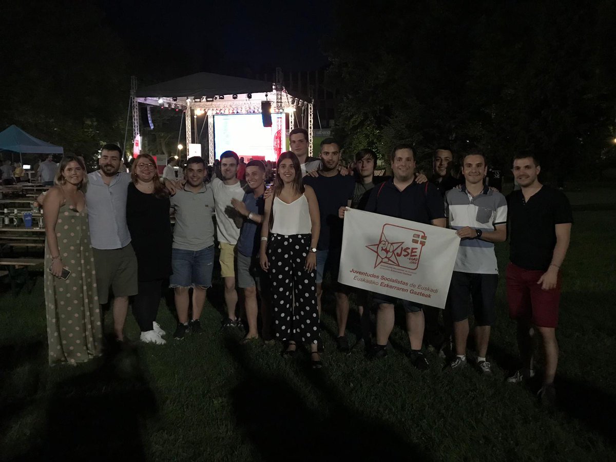 JSE_Egaz's tweet photo. Esta semana una delegación de @JSE_Egaz ha participado en el #YESSummerCamp2019 de la @YESocialists en Bulgaria.
Una semana de debates y convivencia con jóvenes socialistas venidos de toda Europa
#TheLeft #WeFightForEverySocialRight https://t.co/M8jIFtfX39