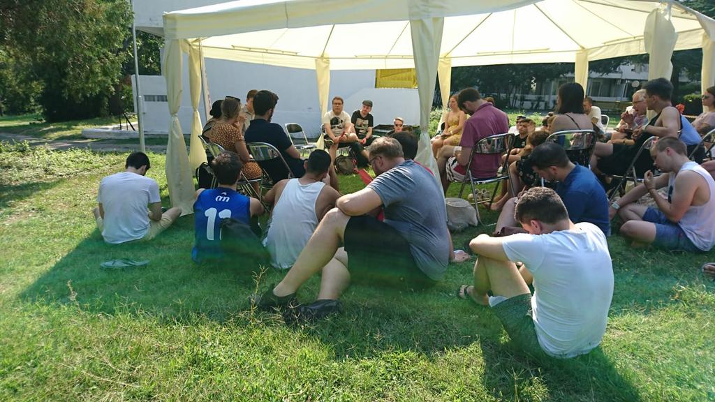 JSE_Egaz's tweet photo. Esta semana una delegación de @JSE_Egaz ha participado en el #YESSummerCamp2019 de la @YESocialists en Bulgaria.
Una semana de debates y convivencia con jóvenes socialistas venidos de toda Europa
#TheLeft #WeFightForEverySocialRight https://t.co/M8jIFtfX39