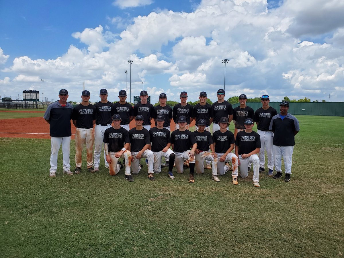 5-1 on the weekend. Great group of guys who battled hard over the last four days.  Best of luck to you all.