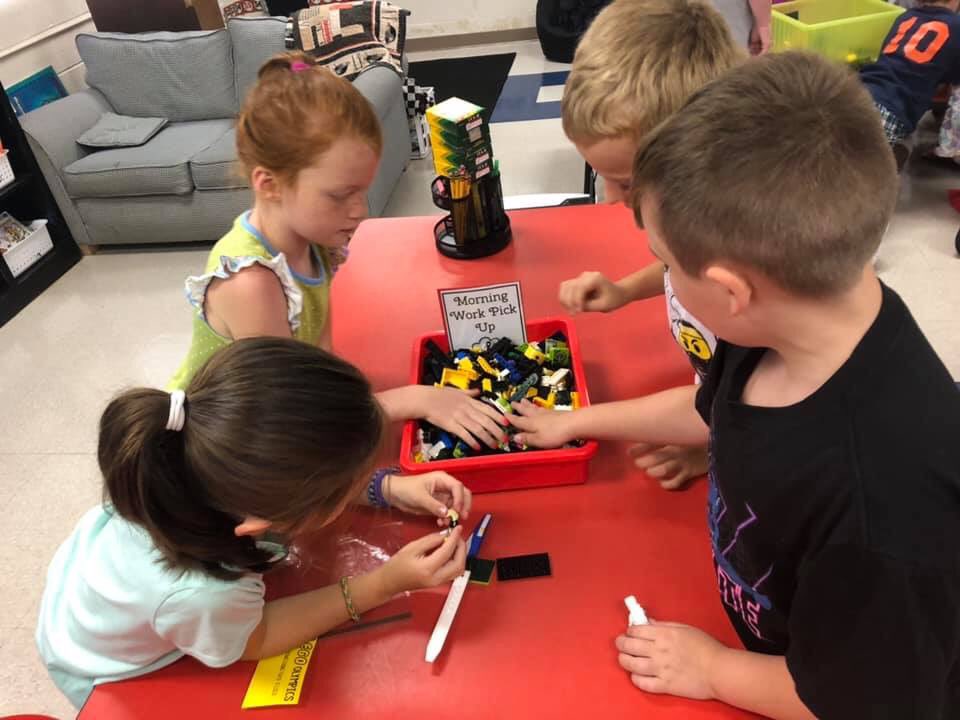 msbeckysclass's tweet photo. We loved @heyhopeking and @Stepinto2nd LEGO challenge from their #Back2School engagement packet! It was the perfect way to introduce working as a team and being a leader - not a boss! #cookingupsuccess https://t.co/UJmRmkEDBe