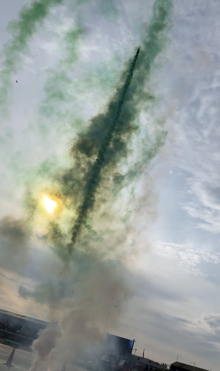 LightningPyro's tweet image. Fantastic weekend full of daylight displays 🙂 love doing something different !