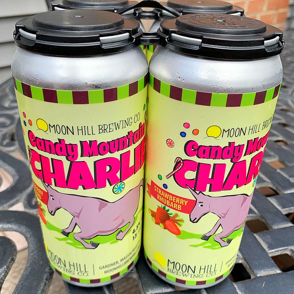 moonhillbrewing's tweet photo. Candy Mountain, Charlie! Strawberry Rhubarb #4packs #singles #coldcans #canscanscans #wegotcold #inthefridge #moonhillbrewing #gardneralehouse https://t.co/77WlQHZATi
