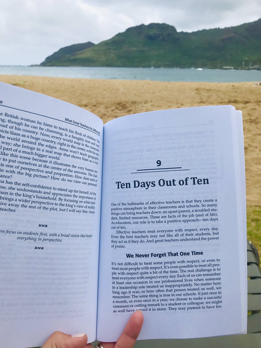 MrsPisello's tweet photo. Reading comprehension increases when when sitting on a beach! #pennoyerpride #PennoyerReads #Hawaii https://t.co/g9mS9msGbK