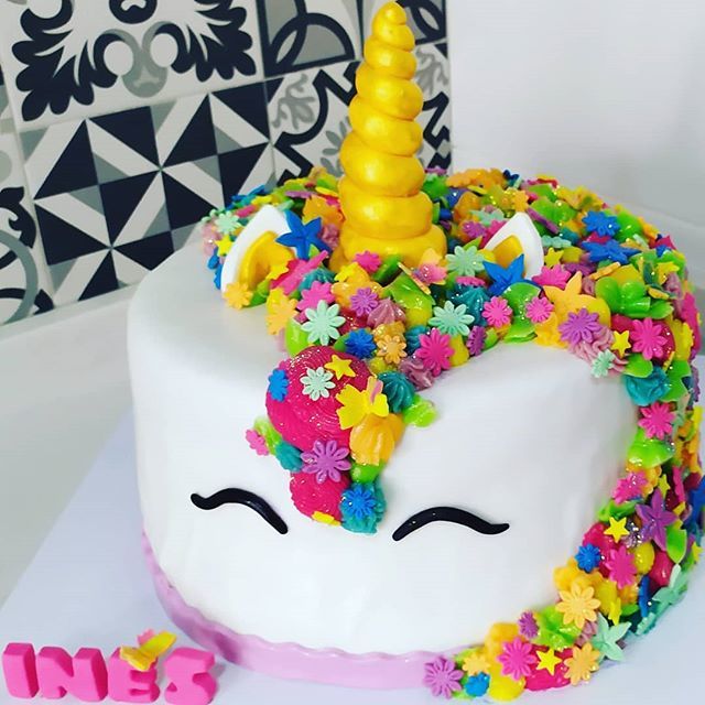 CM_FiGue's tweet photo. #tarta  de #unicornio 🦄 #cake #dulce #chocolate #fondant https://t.co/NKXReTU749