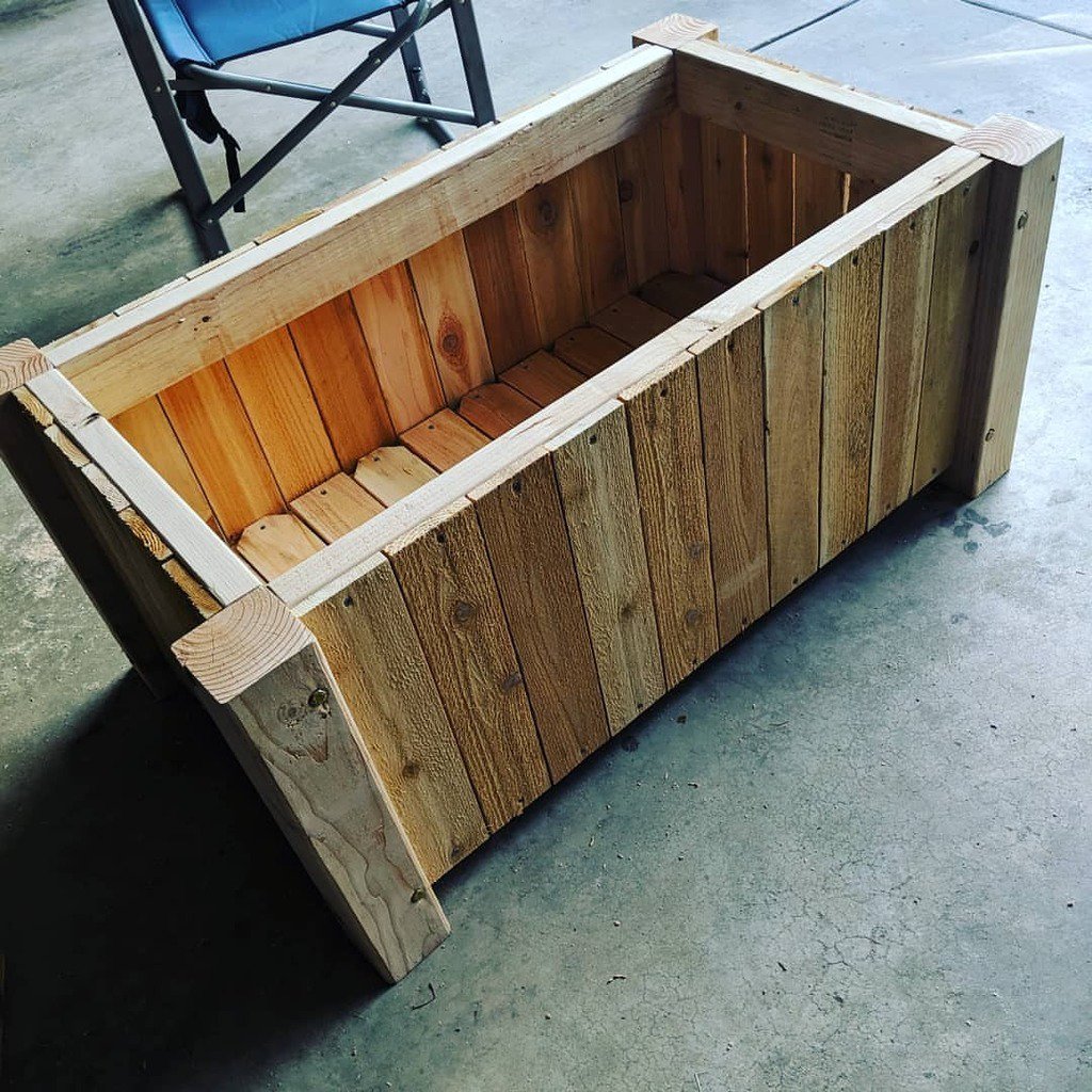 mcrKirei's tweet photo. Pretty damn proud of this! #diyplanterbox #diy #diybackyard
https://t.co/gGbALNUGDC https://t.co/dU4KJP7qwH