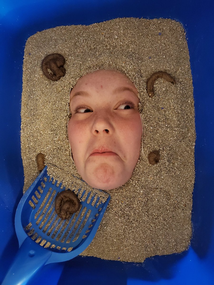 csseven77's tweet photo. A face where it should NOT be. #GISH2019 #GISH Team Wayward As Chuck https://t.co/yORYnVGl1E