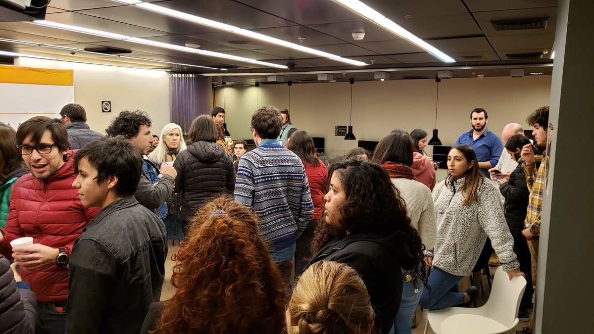 saturdaysAI_cl's tweet photo. Las/los participantes de #SaturdaysAIcl en el break de la segunda sesión de sábado #ia #diversidad #comunidad https://t.co/nD2ARXWcMa