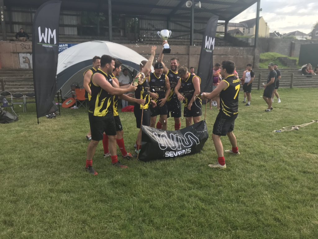 WaunMassive's tweet photo. Great day yesterday for the 2019 #WM7s Thanks to everyone that came out!! 

Congrats to all our winners 

ToW - Front Row Seshers 🍻 
Plate - Bobs Brickies 🧱 
Cup - Demons 🐶 

#WM7s https://t.co/v6wjrOw8RR