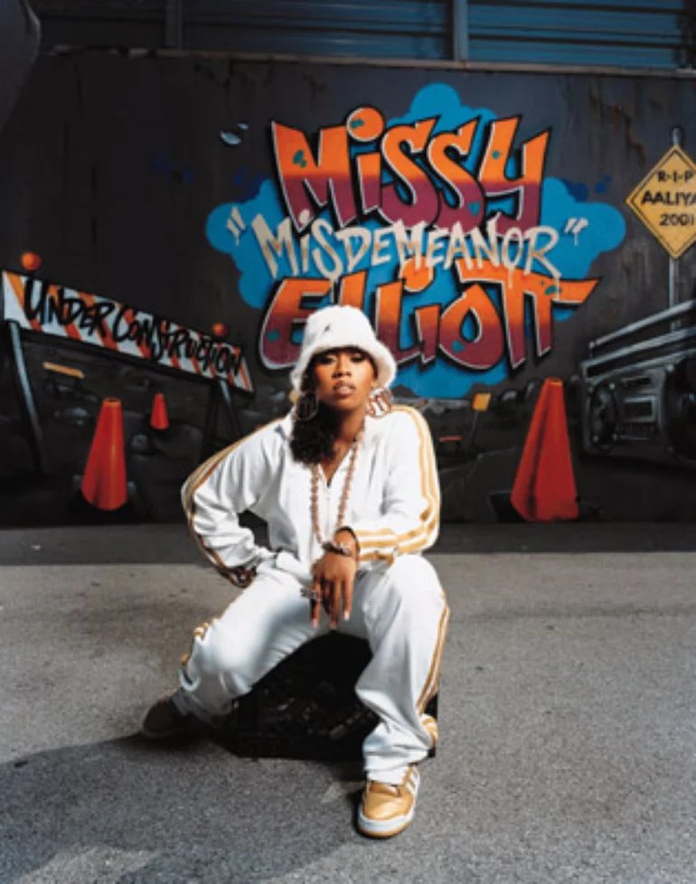 #KeepItHiphop Missy Elliott has won video of the year twice in 2001 for lad...