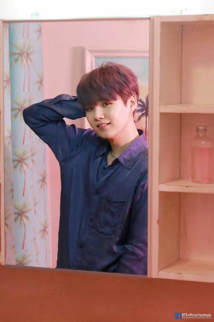 EsperanzaBeat17's tweet photo. #WeLoveYouMinYoongi
Suerte, continúen como siempre; dejando el alma en  donde se paren y  recuerden las estrellas siempre brillan aún cuando no se puedan ver por tanta obscuridad o lluvia siempre están ahí brillando y nunca caen del cielo💜 https://t.co/FTbfbWxSGn
