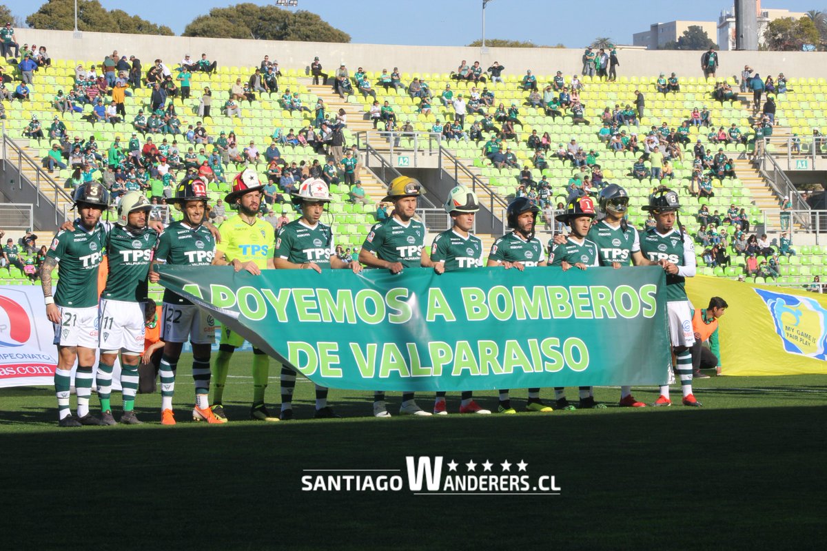 swanderers's tweet photo. ¡Atención Caturros! Santiago Wanderers y el cuerpo de bomberos de Valparaíso, se unen por el bienestar de los porteños. ¡Apoya a nuestros héroes locales en su colecta anual! ¡Un fuerte aplauso para nuestros bomberos! 😎 https://t.co/AH0TNCOPCe