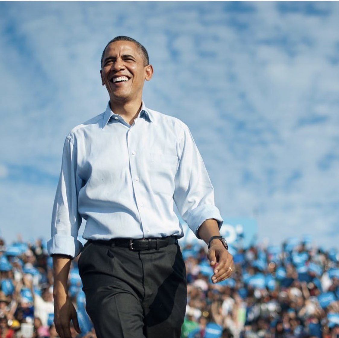 WatchUsReign's tweet photo. Happy birthday Mr. President!! @barackobama 🇺🇸 https://t.co/H2Ix0TInlI