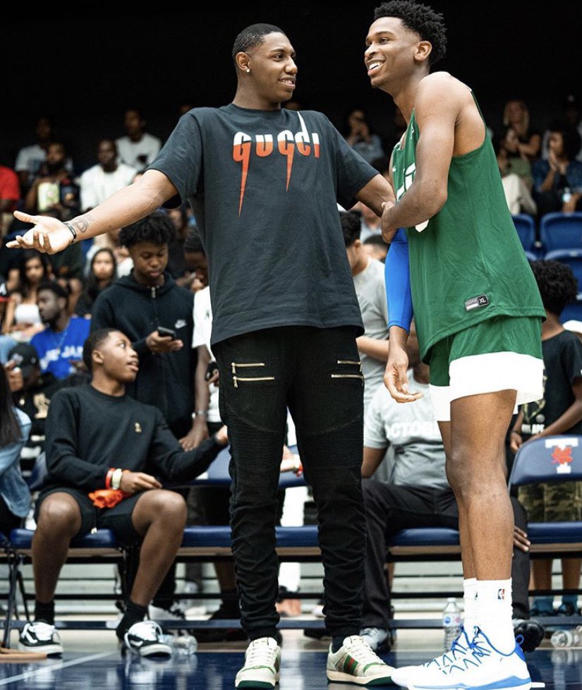 DefPenHoops's tweet photo. Shai x RJ Barrett at #OVOBounce ๐ฆ
(๐ธ: creatrnick / IG) https://t.co/fnim37iUoa
