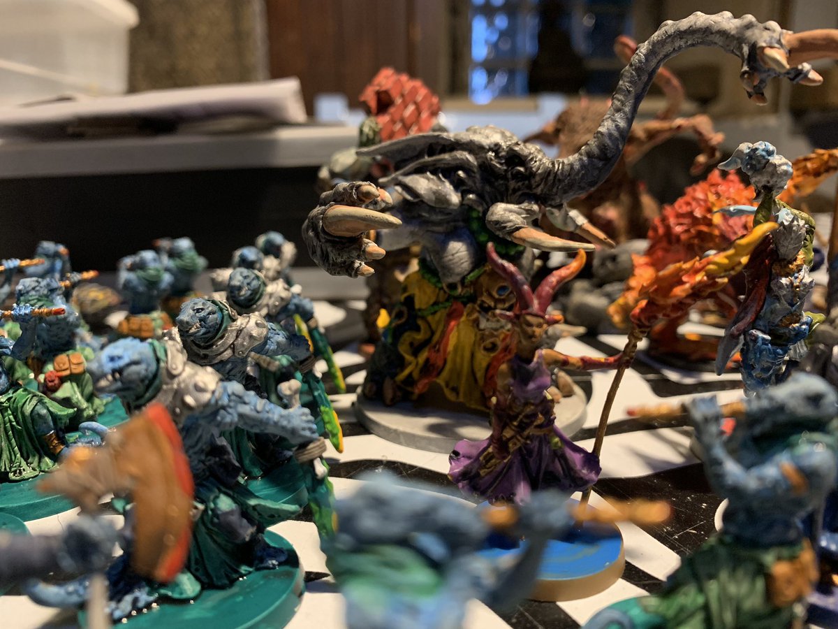 NavajoBirdsong's tweet photo. Didn’t get as many painted as hoped- still got #Ratlings n some #heros to do.. but the #Helliphant #reptisaurian n a couple heros done! Don’t zoom in as my eyes don’t ! 😱😂😂😂- still to #varnish https://t.co/aesmfb3jCK