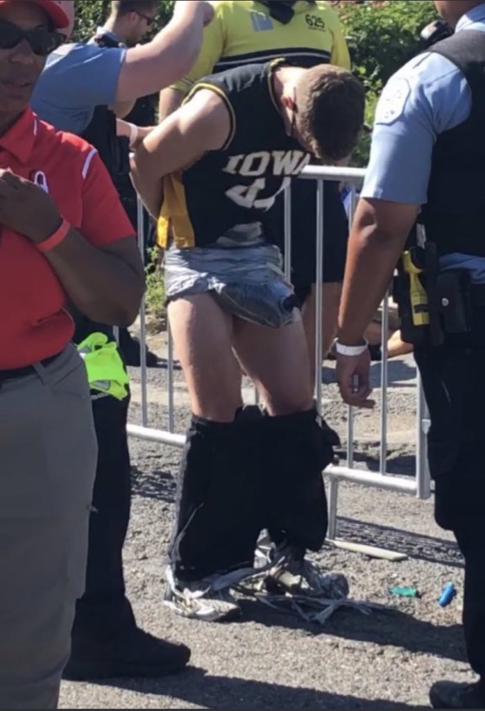 An Iowa fan getting arrested for trying to sneak bagged wine into lollapalooza is the best thing we’ve seen today
