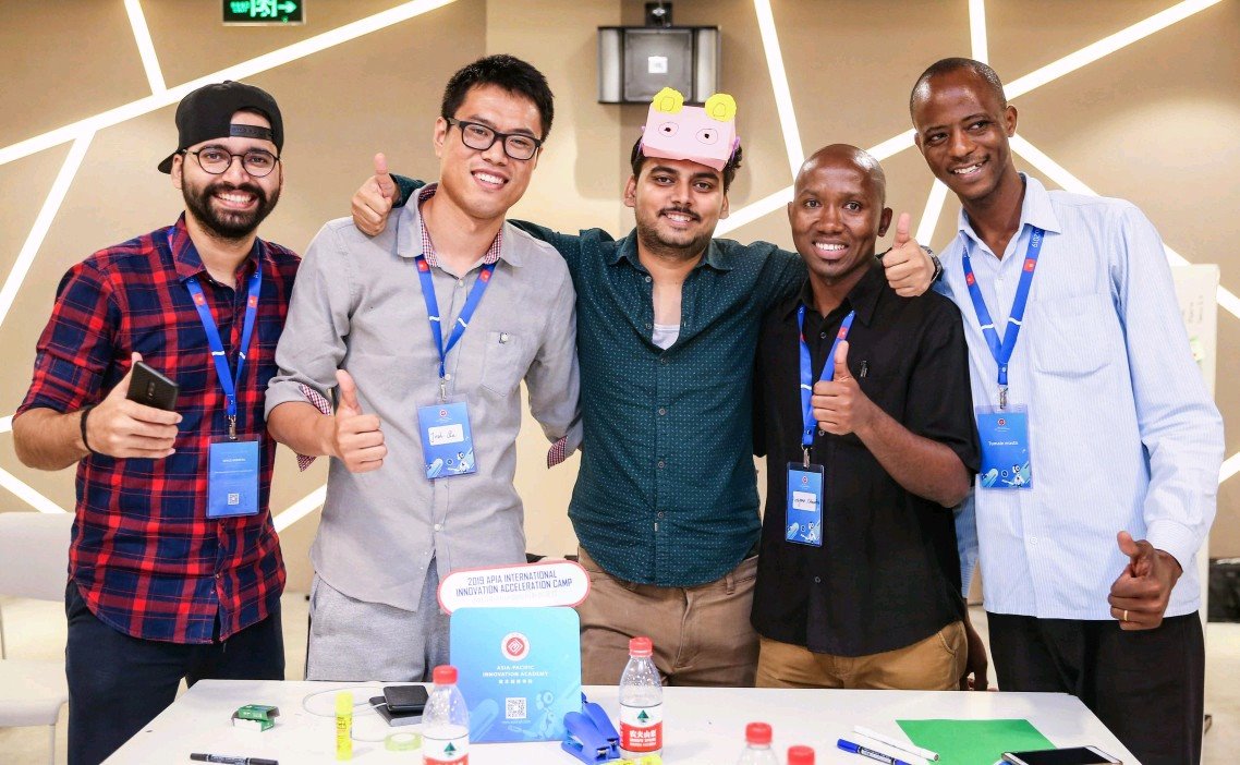 PMbasabire's tweet photo. It was amazing opportunity to meet talented people from different parts of the world at #APIA - #AsiaPacificInnovationAcademy 4 the workshop on unlocking the creative potential. Thanks big to our keynote speakers #AkashShukla and #DaniellaSantana ☕️ for their insights&amp;experience. https://t.co/hICDG7BA0A