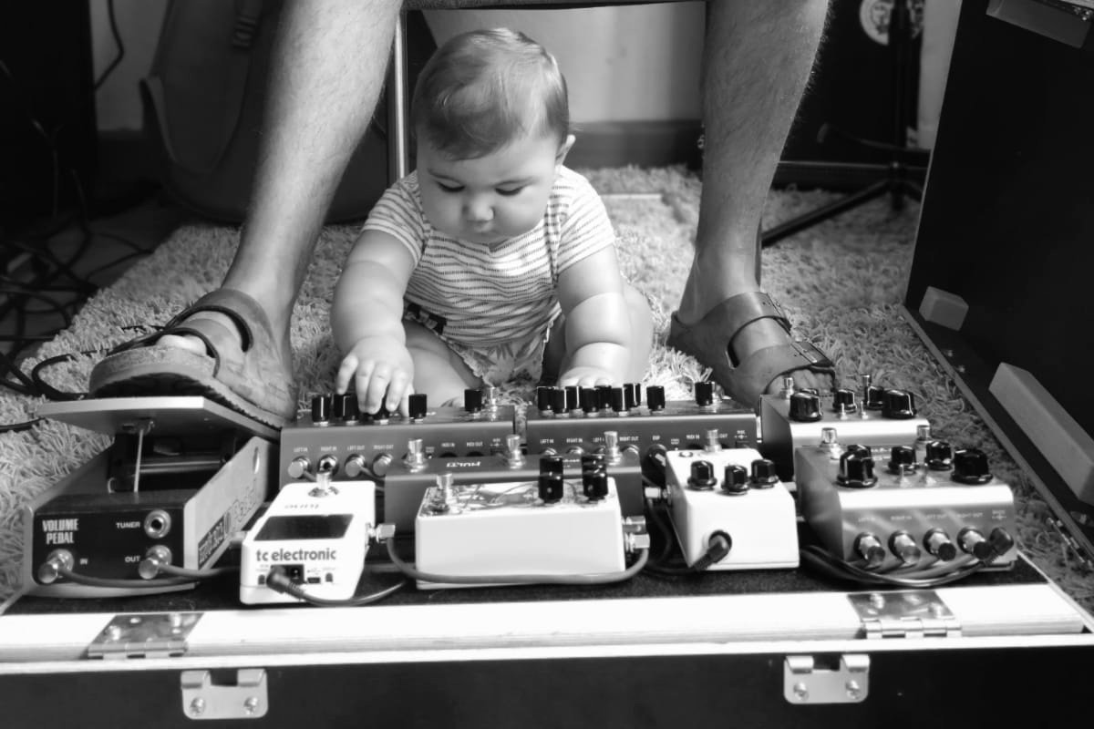 marco123qwe's tweet photo. Setting up the sound 😌🎸 #soundengineer #pedalboard #strymon #baby #guitar #blackandwhitephotography #inspiration https://t.co/C3CkaDfHHk