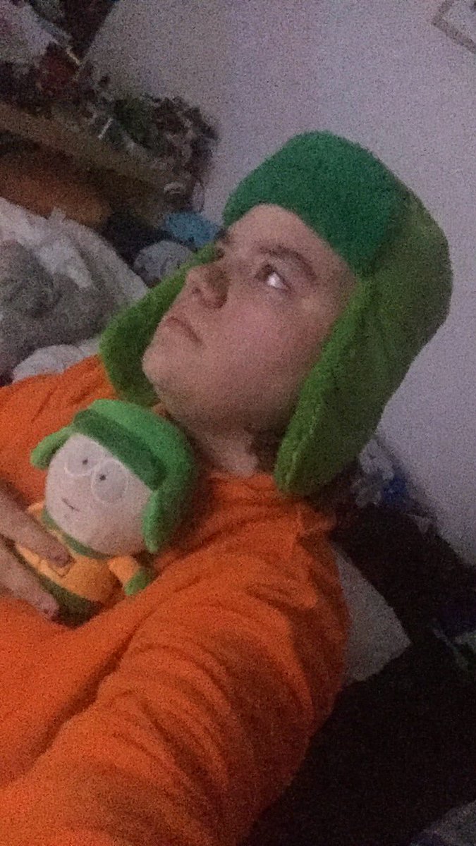 OfficialWendy66's tweet photo. “I need sleep dude..” ~Kyle.B
•SOUTH PARK COSPLAY!•
(First try. I don’t look like him ik. Don’t hate meh.) 
#southparkcosplay #cosplay #kyle #jew https://t.co/bMI35Bsfrr