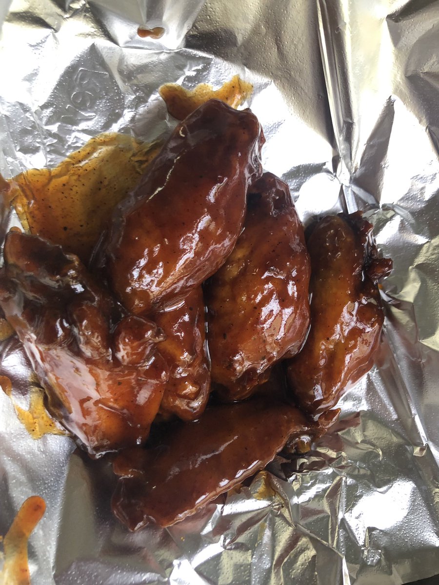 3Forty5iveWINGS's tweet photo. 3Forty5ive WINGS! #MapleBBQ https://t.co/ZPQ0zvq04y