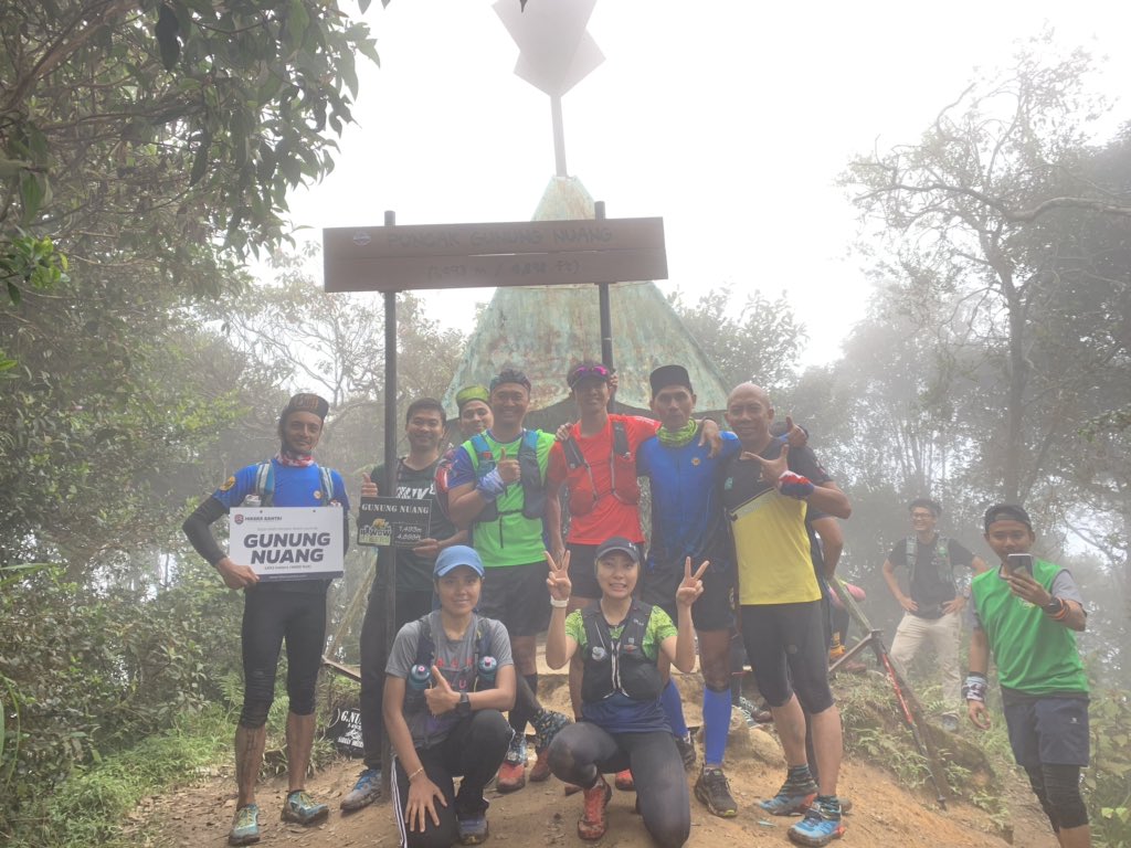 zukhviri's tweet photo. YESTERDAY ⛰
Gunung nuang via janda baik
Bring the team to the height of 1,493 metres
This is the mountain that give me awesome strong legs back to 2013 https://t.co/hCT02lLzv1