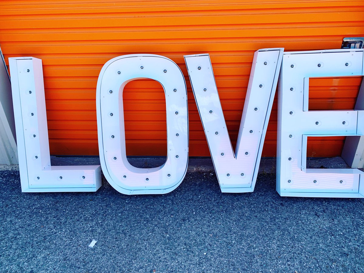 NEW LOVE LETTERS ARE IN!!! Feeling over the moon excited 🔥3ft tall with individual plugs 
PM for rental information ❤️ #ptbo #wedding