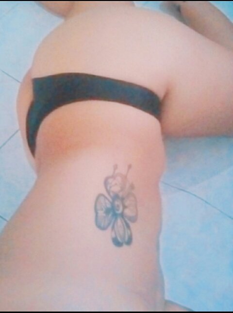Alexass02_ tweet picture