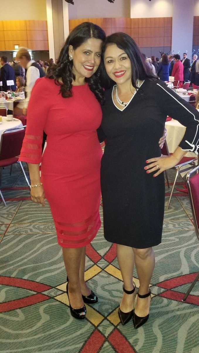 LupitaSCornejo's tweet photo. Congratulations @WeAreUnidosUS
Chair @LAChamberMaria
of the @LAAreaChamber
on #UnidosUS19. #LongLiveTheBat #BatmanExperience powered by @att at #UnidosUS19 Conference #ATTImpact @ATTPolicyCA https://t.co/lFYpD6MKfn