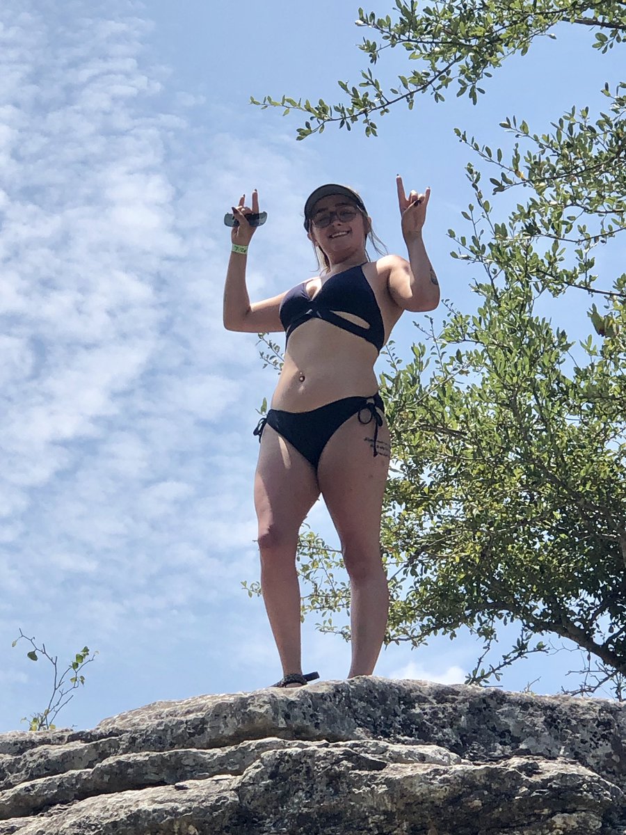 kassdayy's tweet photo. My birthday weekend was AWESOMEEE! 🤙🤪 https://t.co/bwx3H9UmLe