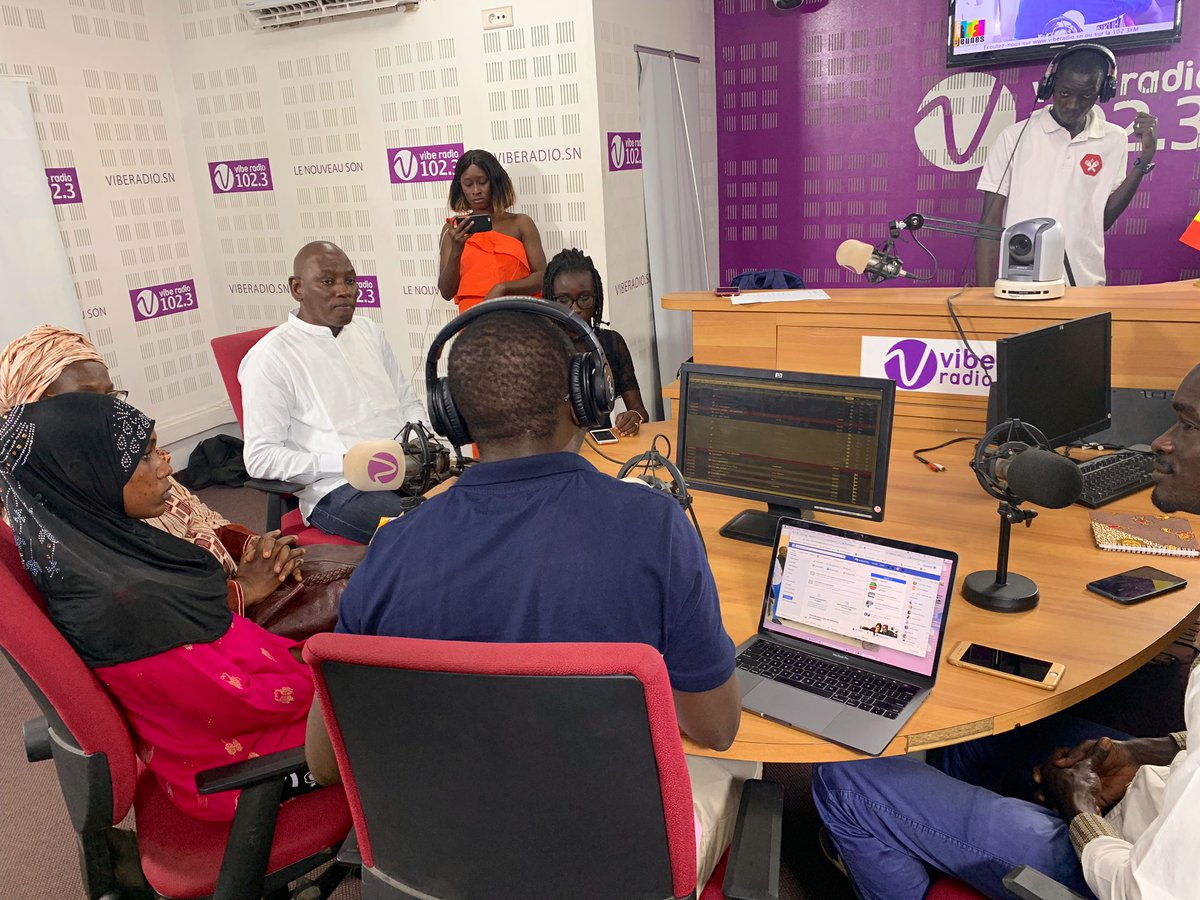 eugene_kongnyuy's tweet photo. RT mabinguengom1 "RT Paroleaujeunes: En route vers les #25HeuresDeDakar en route vers #Nairobi en route pour la capture du dividende démographique et l’Afrique que nous voulons #PutYoungPeopleFirst Merci mabinguengom1 welcom Atayeshe #Paix #ENDvio… https://t.co/mPYNJpObyE"
