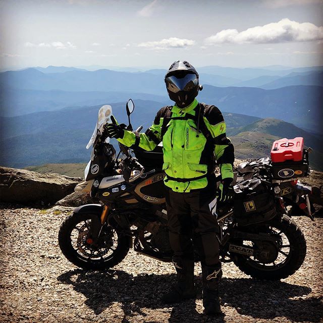 advjoe1's tweet photo. Feeling on Top of The World

#advrider #adventure #adventurerider #notallwhowanderarelost #getlost #mountaintop #summits #mountwashington #mtwashington #newhampshire #advlife #getoutandride #motorcycletherapy #motorcycleadventure #graveltherapy #suzuki #… https://t.co/ApBeSZqaGY https://t.co/zJ6RK7EyWd