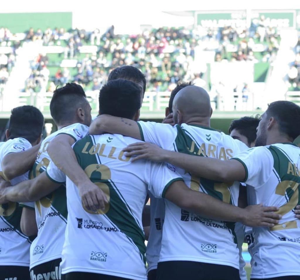 juniorarias1993's tweet photo. Primer partido con esta camiseta y tres puntos! 

Vamos! 😀⚽️ https://t.co/udu8dnWzaR