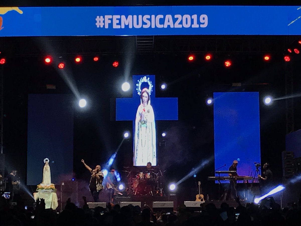 DanyFonseca_17's tweet photo. ¡La alegría de servirte! 🧡🙌 Dios hizo su obra en la VI versión de nuestro bello @FEMUSICA
Todos fuimos UNO sirviendo y cantando en su nombre. Mi decisión más importante ha sido seguirle; todo lo puedo si te tengo a ti amado Jesús🙏 #FEMUSICA2019 https://t.co/NIM0RAYNBx