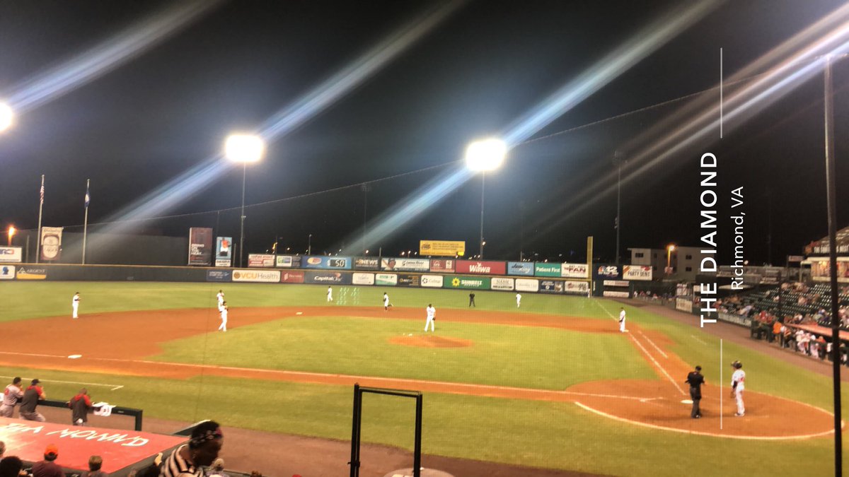 oceanjess21's tweet photo. Fun @GoSquirrels game the other night. #BaseBall #havefungonuts #family #MakingMemories #boymom #rva #flyingsquirrels #nutasha #nutzy https://t.co/A9M4Q39WGm
