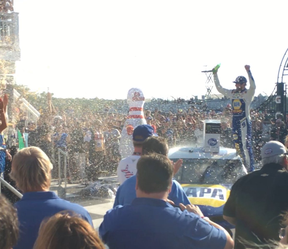 BlueDevil3331's tweet photo. Hell of a race...congrats to @chaseelliott on back-to-back @WGI checkered flags. What an amazing  @TheQuantEdge NASCAR experience...getting showered in Victory Lane! https://t.co/SNbphDcnw7