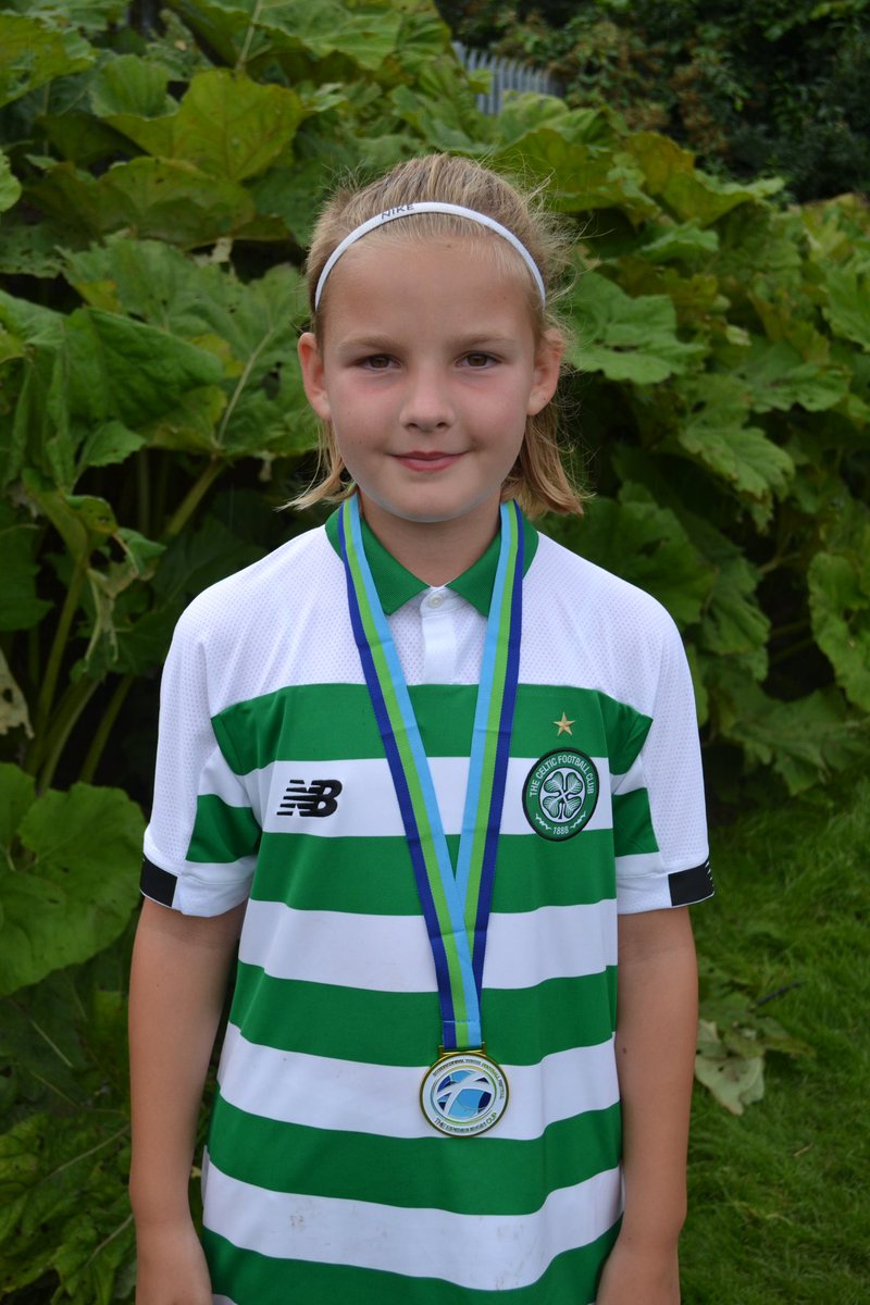 cdunn1984's tweet photo. Fantastic day at the @TheEdinburghCup with @CelticFCWomen u11s. Fantastic team to watch and undefeated in their 5 games 🍀#topclasscoaches #topclassgirls https://t.co/TycEaC9Bmk