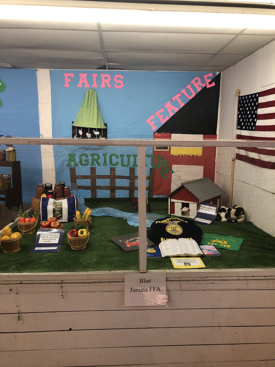 PAFFAFoundation's tweet photo. FFA members showcase their knowledge and skills through Supervised Agriculture Experiences at their local and county fairs.  As you attend fairs, watch for the FFA emblem and offer words of encouragement to these hard working young men and women and their advisors. https://t.co/nI5MjVp2bf