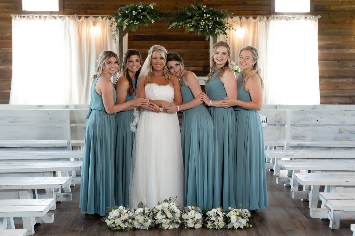 WollinMs's tweet photo. #MisforMaidofHonor my childhood best friend got married and I had the best time standing beside her! #ParksideABCchallenge https://t.co/m1iLr9bULz