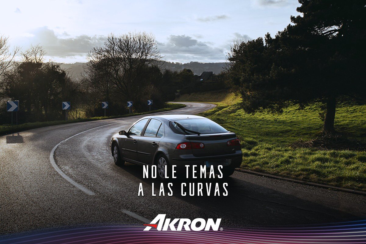 Grupo_AKRON's tweet photo. #AkronTips Si disminuyes la velocidad durante las curvas evitarás que tu auto se descarrile y le darás mayor tiempo de vida a tus llantas. 😎👌 https://t.co/Fn8RMfIdk5